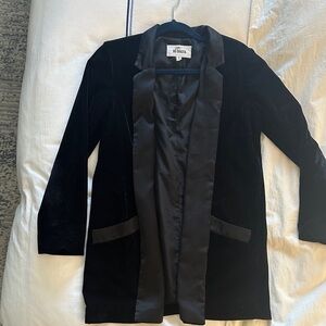 BB Dakota Black Velvet Blazer